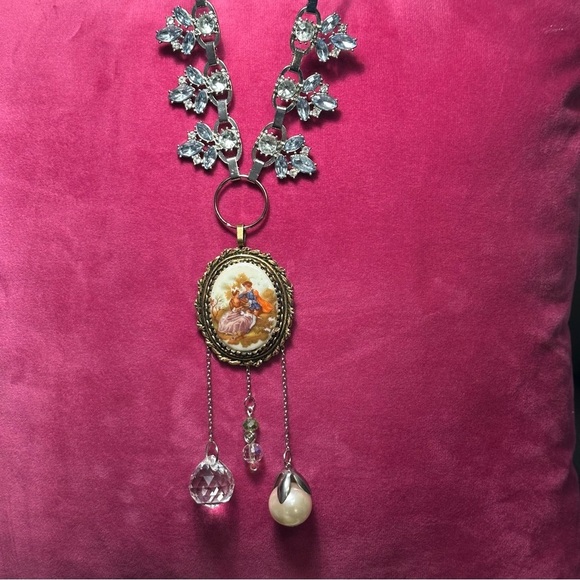 OOAK Assemblage Art Cameo Pendant Victorian Lovers Necklace Repurposed Vintage - Picture 10 of 11